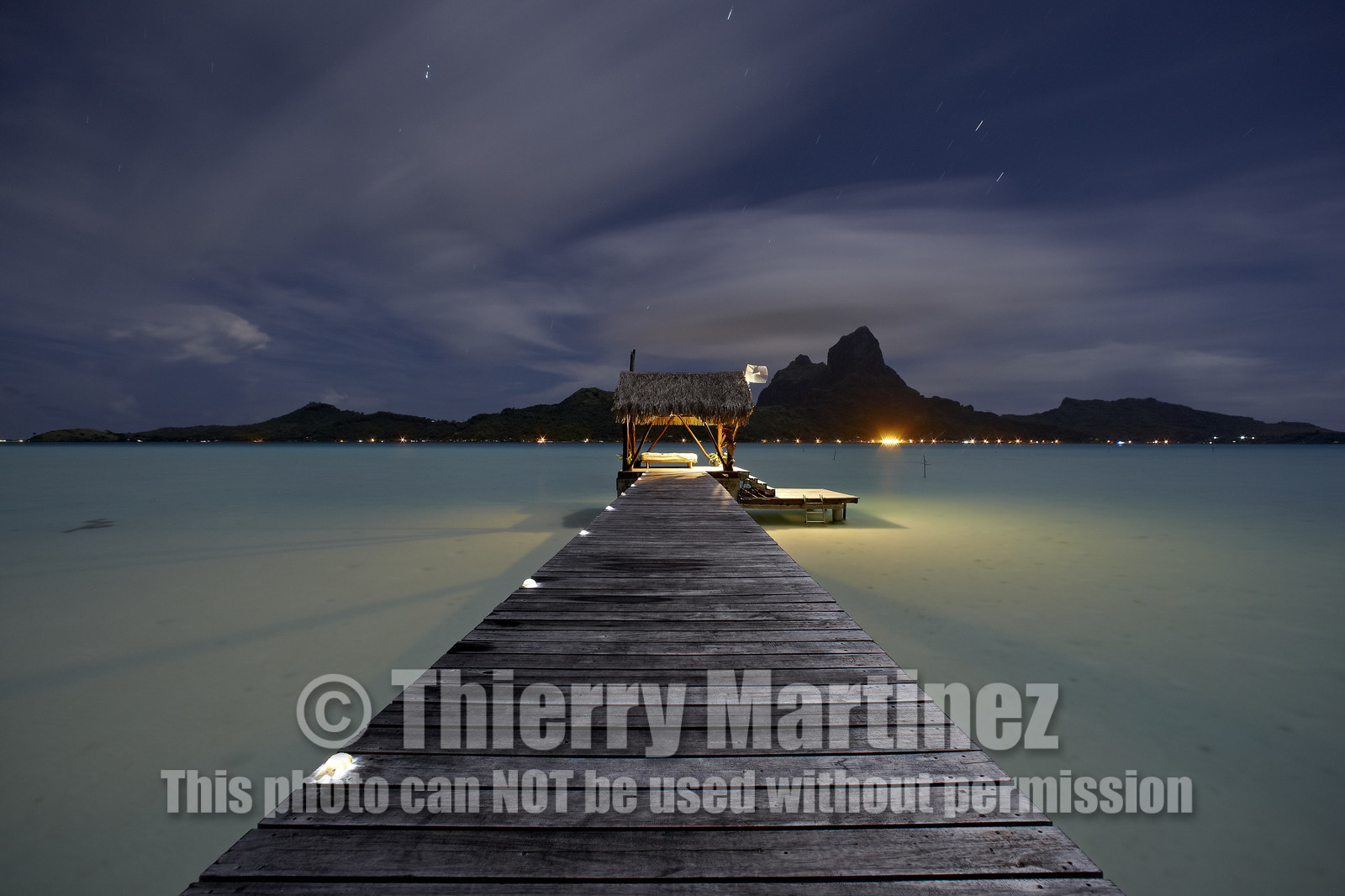 15_025826  ©ThMartinez Sea&Co.  BORA BORA - ILES SOUS LE VENT. POLYNESIE FRANCAISE .  6 Février 2015. .Moonlight photo of Bora Bora...