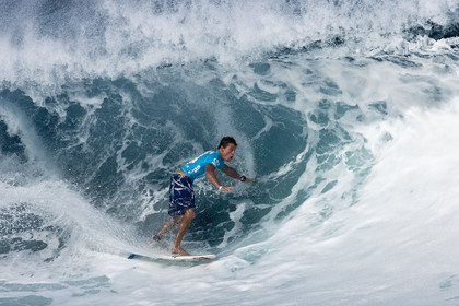 2011 VOLCOM PIPE PRO  ( Surf contest) at Banzai Pipeline Beach, North Shore - Oahu - Hawaii.