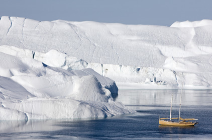 Schooner LA LOUISE sailing on west coast of Greenland.