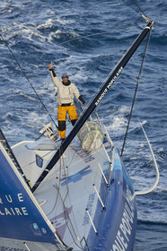 THM-17_000090_VendeeGlobeFinish