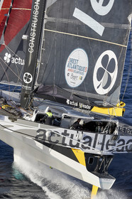 « ULTIM ACTUAL LEADER , Skipper Yves Le Blevec.