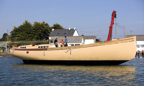 Launch of Thierry Dubois (FRA) new schooner LA LOUISE