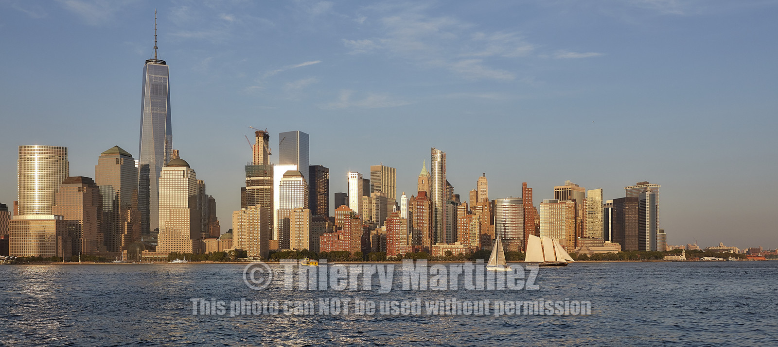 16_16774-NY at sunset