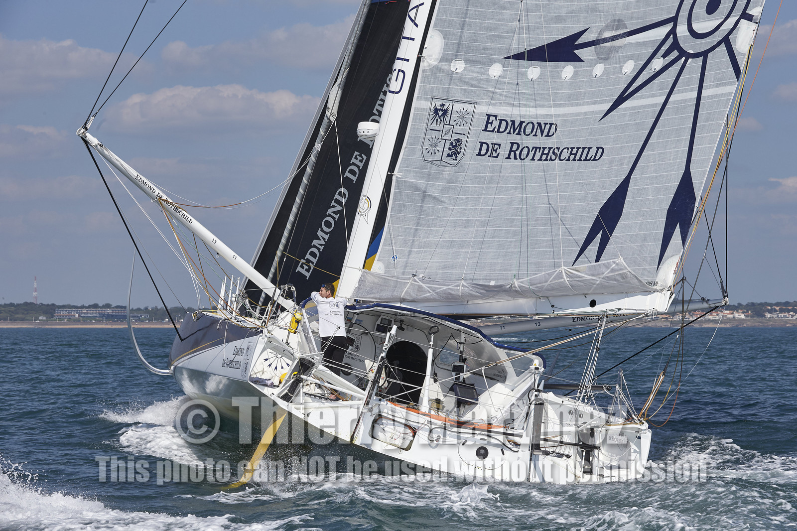 Arrival of NEW YORK-VENDEE (Les Sables d’Olonne) presented by Currency House & SpaceCode.