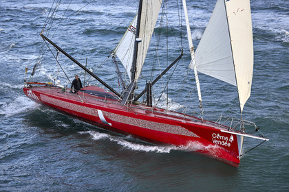 Départ de Jeff Pellet (FRA) sur son bateau COME IN VENDEE POUR UN TOUR DU MONDE;