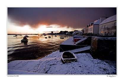 Photo disponible en tirage photo Fine Art,tirage original limités à 30 exemplaires.Chaque tirage est numéroté avec certificat d’authenticité signé.Pour choisir le format et support merci d'utiliser le caddie à coté de la photo.Formats disponibles : Tirage sur papier ( tirage seul) :  30x45 cm   40x60 cm  60x90 cm. Vous pouvez choisir le tirage avec un fond blanc ou noir , à votre convenance. Tirage sur papier contrecollé sur Dibond ( pas de bord blanc ou noir autour de l'image), avec système d'attache au dos:  30x45 cm   40x60 cm  50x75 cm  80x120cm.Tirage sur toile ( Canvas) monté sur chassis bois (pas de bord blanc ou noir autour de l'image), avec système d'attache au dos :  50x75 cm  80x120cm.Expédition ( Dans le monde entier): Colissimo (assurance) avec signature à réception. 48h pour la France métropolitaine.Il est possible de récupérer les tirages à La Galerie du Golfe (sans frais d'expèdition).Conditionnement tirages seuls: tube cylindrique renforcé + boite.