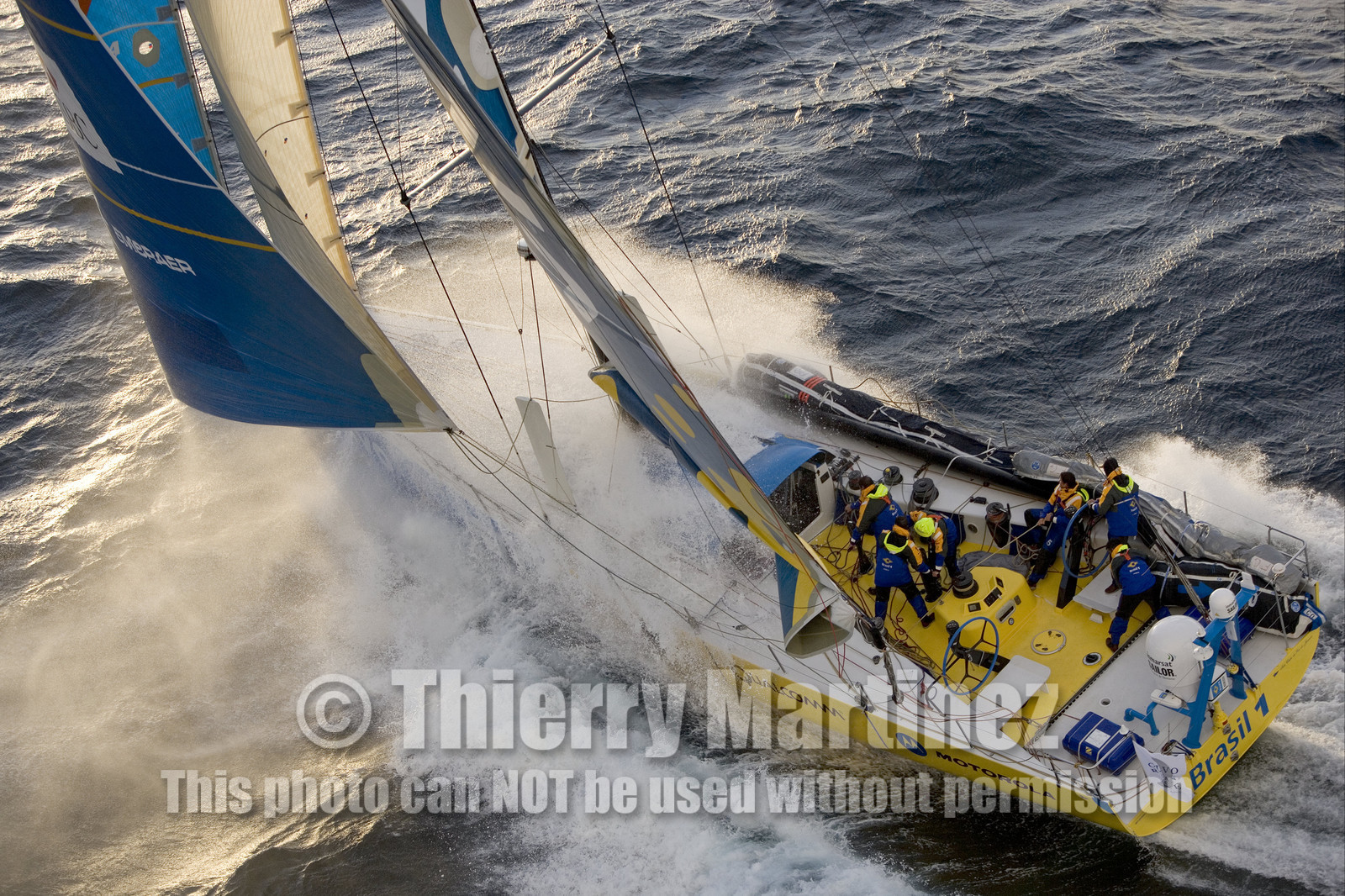 VOLVO OCEAN RACE START - VIGO-SPAIN- 12NOV 2005