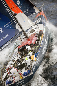 VOLVO OCEAN RACE START - VIGO-SPAIN- 12NOV 2005