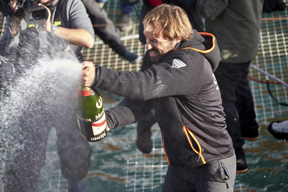 Single-handed sailing round the world record .