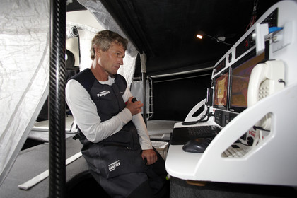 12_19773 CHEMINEES POUJOULAT ( IMOCA 60') , Skipper Bernard Stamm (SUI)