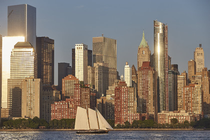 16_15774-NY at sunset