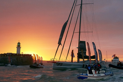 13_01554  2012 13 VENDEE GLOBE. Arrival in Les sables d'Olonne (