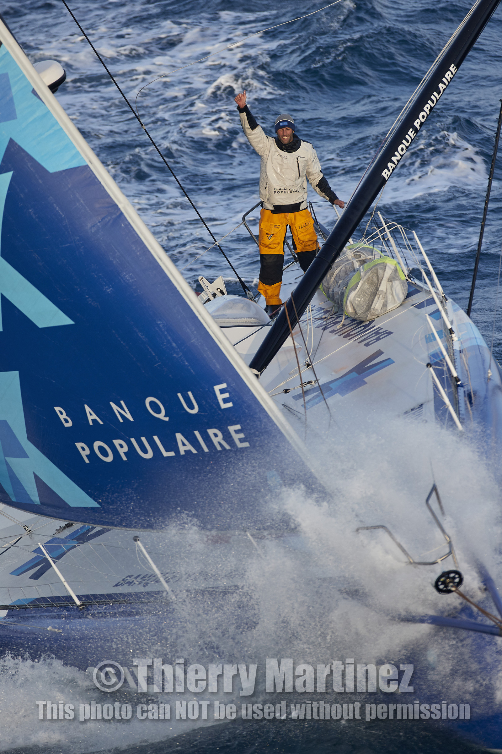 THM-17_000106_VendeeGlobeFinish