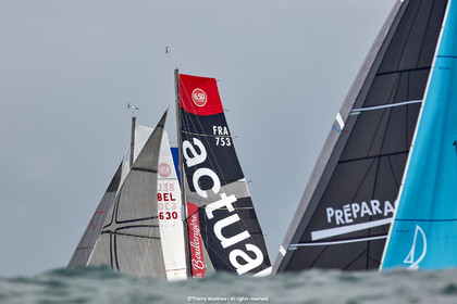 23_22390   © Thierry Martinez. LES SABLES D'OLONNE, 85 - FRANCE 25 septembre 2023.Départ MINI TRANSAT 2023. Départ du Dimanche 24 septembre retardé au Lundi 25 Sept .Les Sables d’Olonne (FRA)    Santa Cruz de la Palma ( Canaries)    St François ( Guadeloupe): 4050 NM.