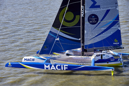 THM_17_045570_THE_BRIDGE-Start