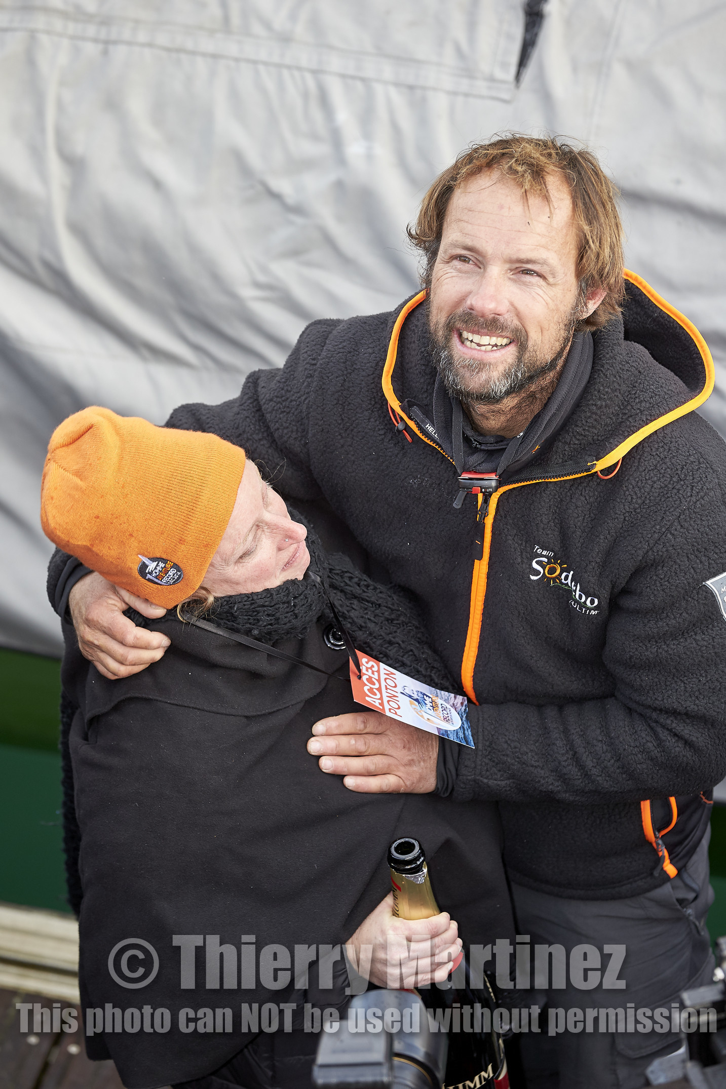 Single-handed sailing round the world record .