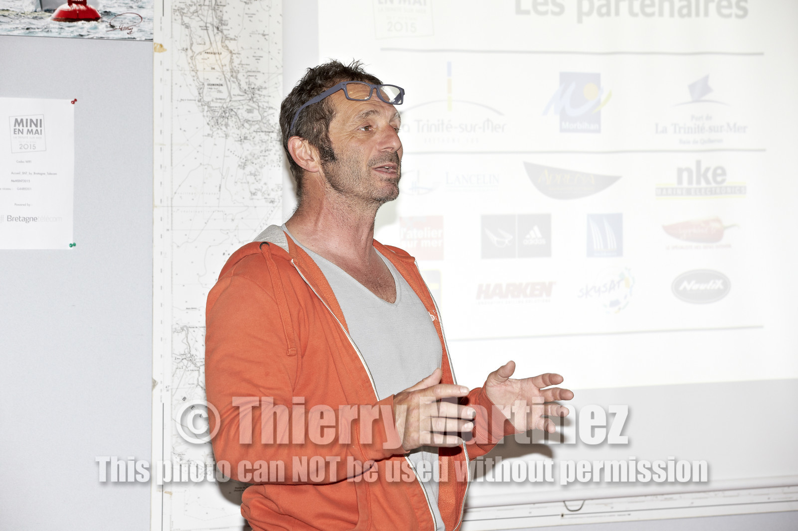 THM-15_43800-MINI en Mai