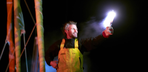 13_02156  2012 13 VENDEE GLOBE. Arrival in Les sables d'Olonne (