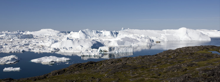 Schooner LA LOUISE sailing on west coast of Greenland.