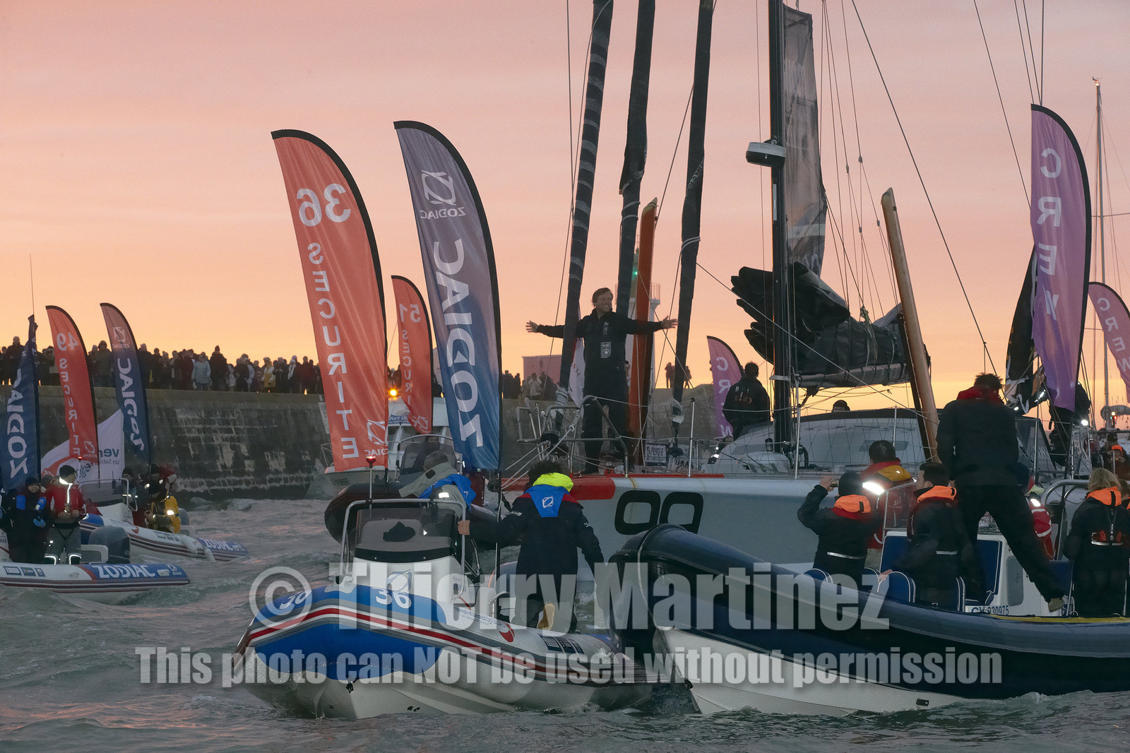 13_01565  2012 13 VENDEE GLOBE. Arrival in Les sables d'Olonne (