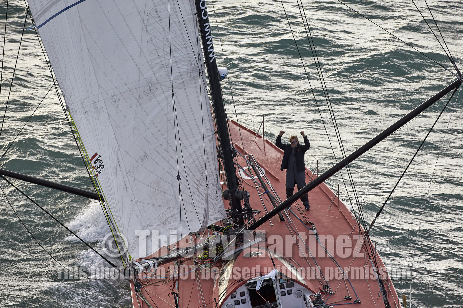 Départ de Jeff Pellet (FRA) sur son bateau COME IN VENDEE POUR UN TOUR DU MONDE;