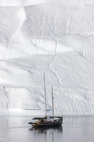 Schooner LA LOUISE sailing on west coast of Greenland.