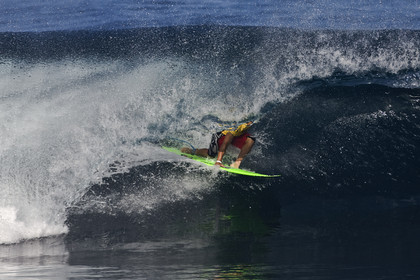 2011 VOLCOM PIPE PRO  ( Surf contest) at Banzai Pipeline Beach, North Shore - Oahu - Hawaii.