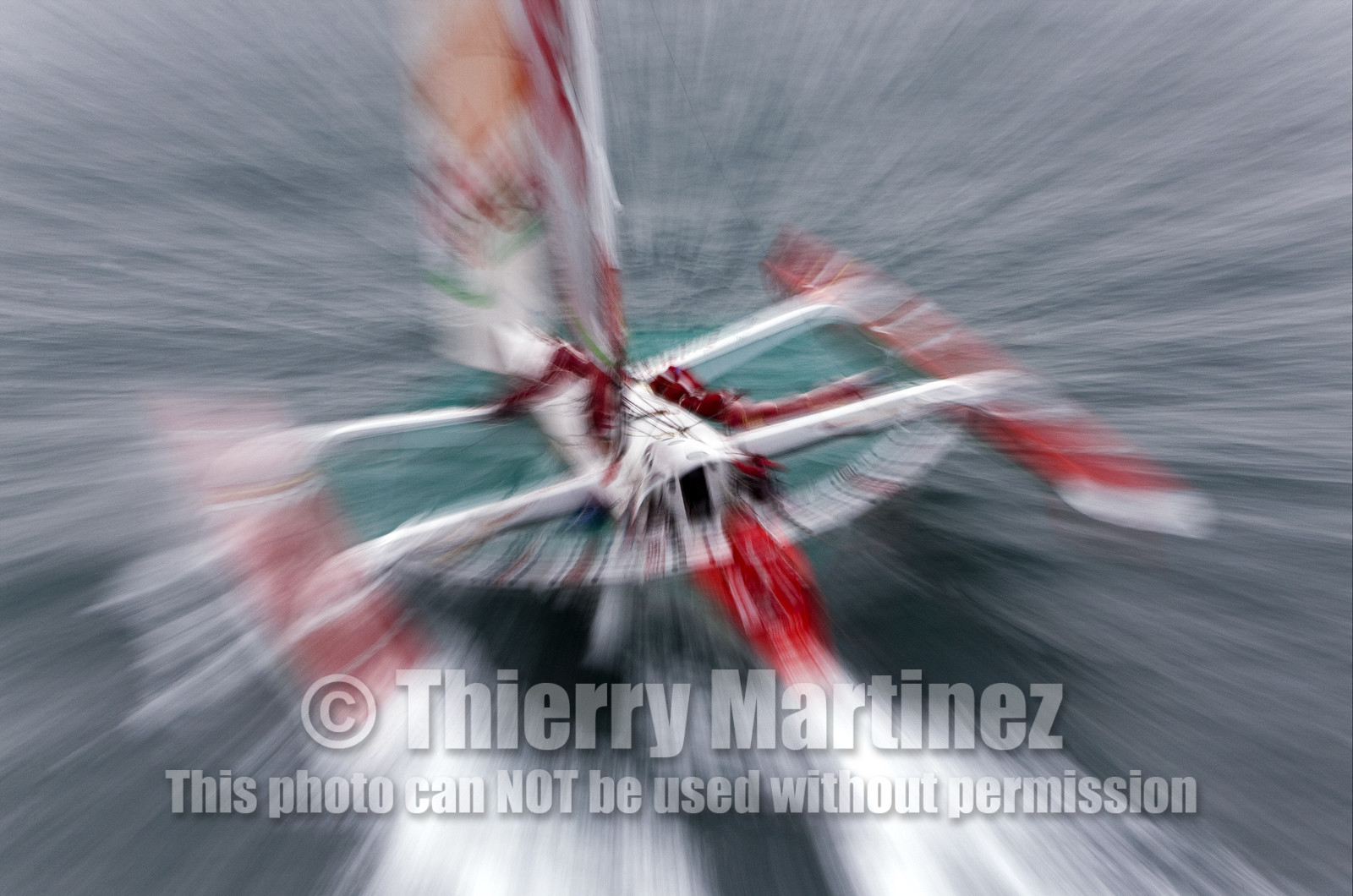 Thomas Coville (FRA) maxi trimaran SODEBO Solo round the world record attempt. Start in Brest (FRA)