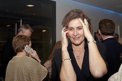 Single-handed sailing round the world record .