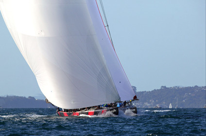 03_0956D © Th.Martinez  Auckland   New Zealand. 16 February 2003 America's Cup 2003, Day 2.Alinghi (SUI64) vs Team New Zealand (NZL82) Alinghi on the lead during the last downwind leg of race 2