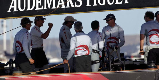 03_0960D © Th.Martinez  Auckland   New Zealand. 16 February 2003 America's Cup 2003, Day 2.Alinghi (SUI64) vs Team New Zealand (NZL82).Finish line - Alinghi's crew enjoy their second victory in a row , after a very close race against Team NZ.