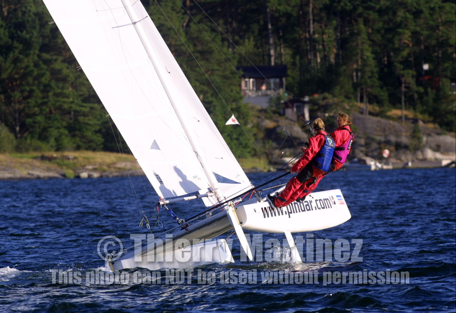 01_0488D-©ThMartinez- Sweden 1st 3rd August 2001. Archipelago Raid (Catamaran Formula 18) .Emma Richards (UK)& Ronan Cointo(FRA)