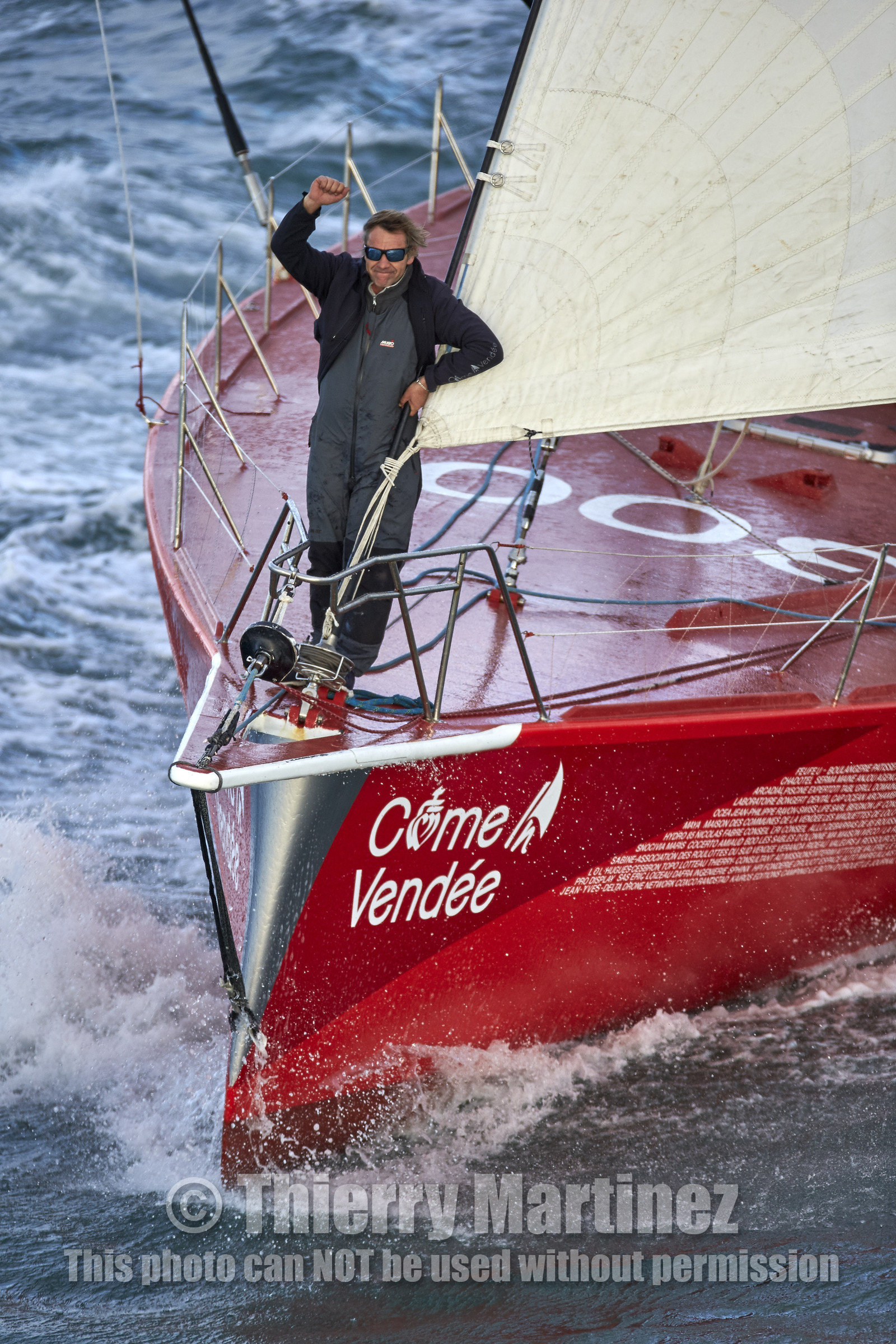 Départ de Jeff Pellet (FRA) sur son bateau COME IN VENDEE POUR UN TOUR DU MONDE;