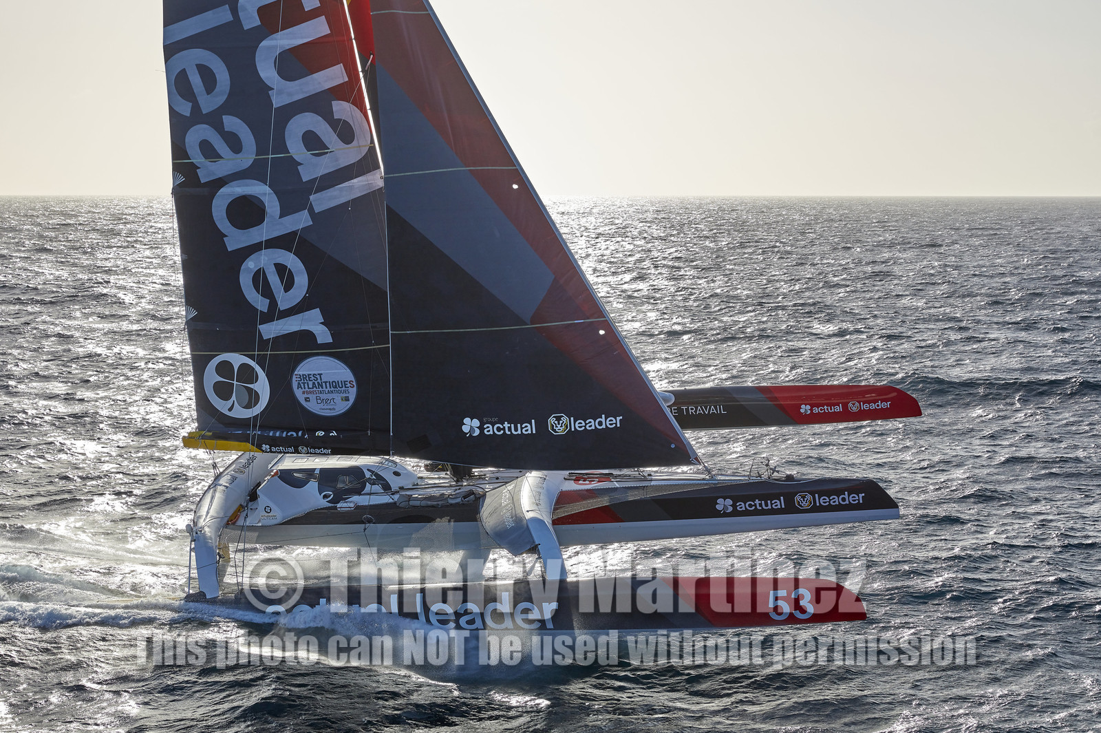 « ULTIM ACTUAL LEADER , Skipper Yves Le Blevec.