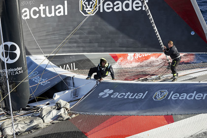 « ULTIM ACTUAL LEADER , Skipper Yves Le Blevec.
