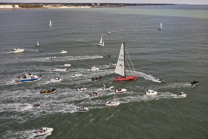 Départ de Jeff Pellet (FRA) sur son bateau COME IN VENDEE POUR UN TOUR DU MONDE;