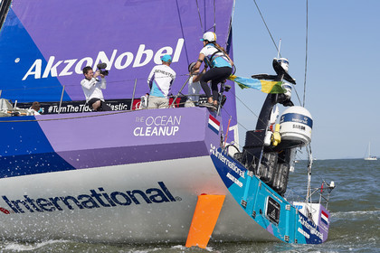 team AkzoNobel  in Volvo Ocean Race 2017-18.