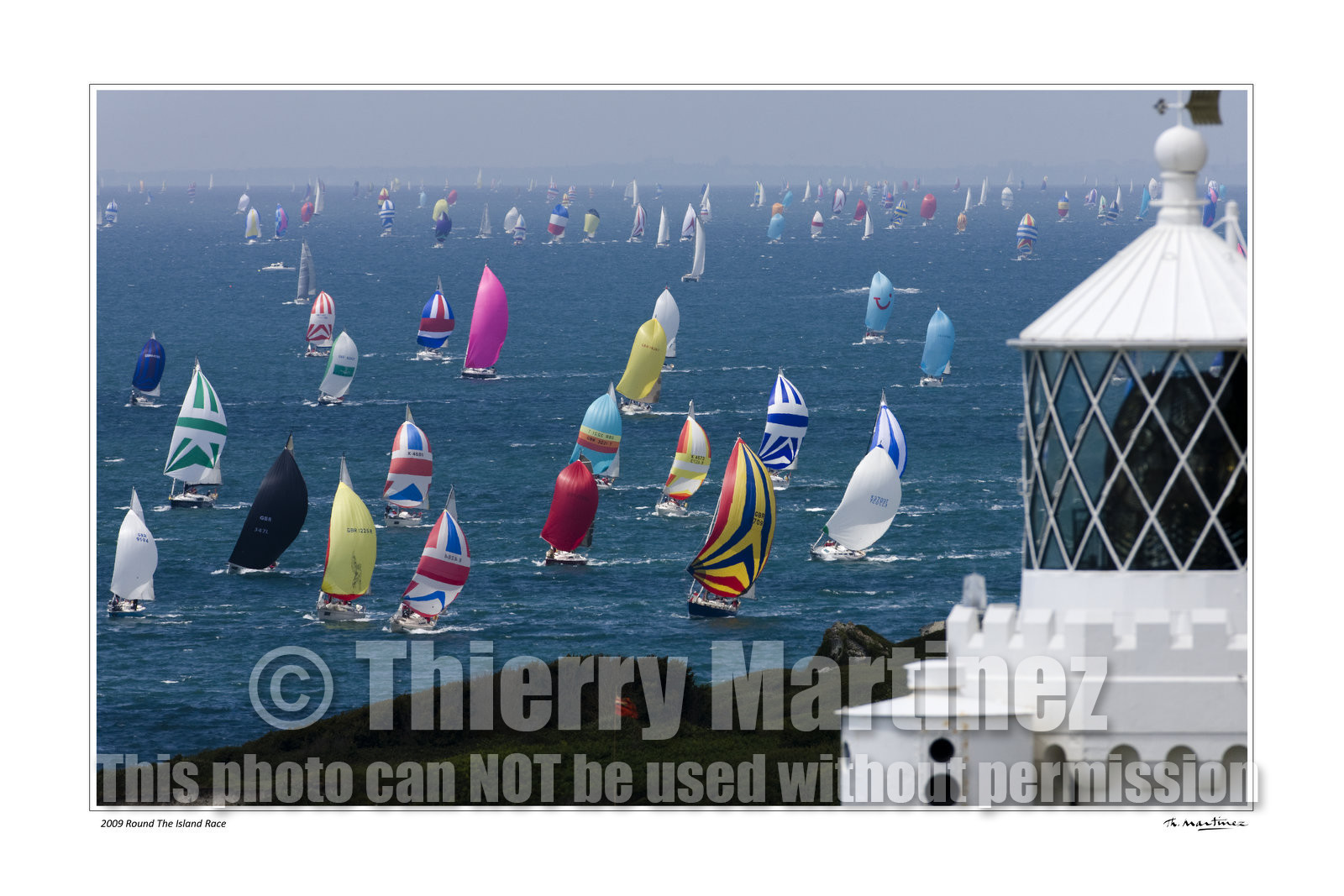 Photo disponible en tirage photo Fine Art,tirage original limités à 30 exemplaires.Chaque tirage est numéroté avec certificat d’authenticité signé.Pour choisir le format et support merci d'utiliser le caddie à coté de la photo.Formats disponibles : Tirage sur papier ( tirage seul) :  30x45 cm   40x60 cm  60x90 cm. Vous pouvez choisir le tirage avec un fond blanc ou noir , à votre convenance. Tirage sur papier contrecollé sur Dibond ( pas de bord blanc ou noir autour de l'image), avec système d'attache au dos:  30x45 cm   40x60 cm  50x75 cm  80x120cm.Tirage sur toile ( Canvas) monté sur chassis bois (pas de bord blanc ou noir autour de l'image), avec système d'attache au dos :  50x75 cm  80x120cm.Expédition ( Dans le monde entier): Colissimo (assurance) avec signature à réception. 48h pour la France métropolitaine.Il est possible de récupérer les tirages à La Galerie du Golfe (sans frais d'expèdition).Conditionnement tirages seuls: tube cylindrique renforcé + boite.