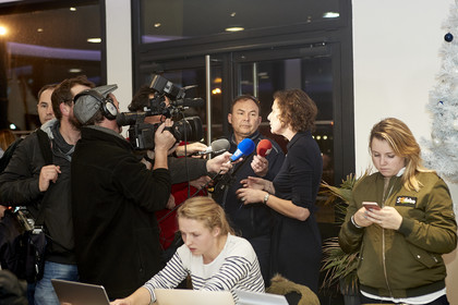 Single-handed sailing round the world record .