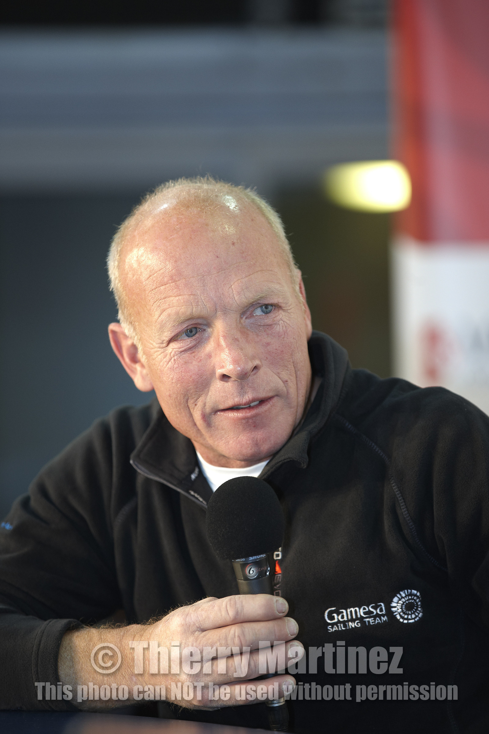 13_02412  2012 13 VENDEE GLOBE. Arrival in Les sables d'Olonne (