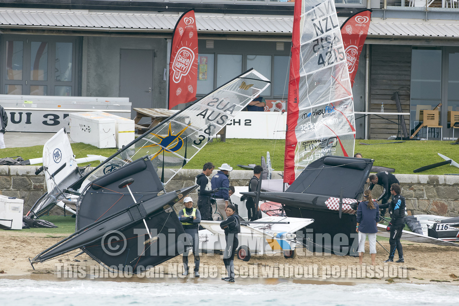 2015 McDougall + McConaghy Moth Worlds. Sorrento - VIC AUSTRALIA  . 6 16 January 2015. Organize by Sorrento Sailing Couta Boat Club.