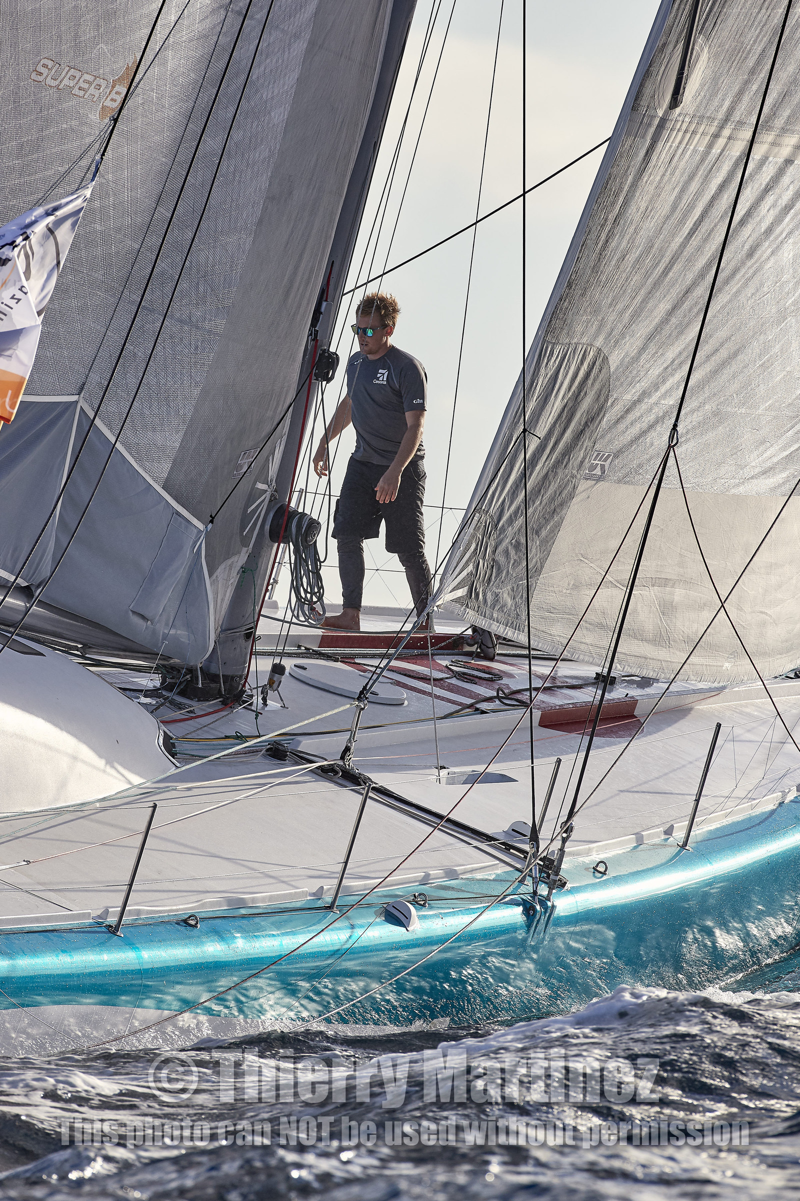 THM-15_64017_AZIMUT2016