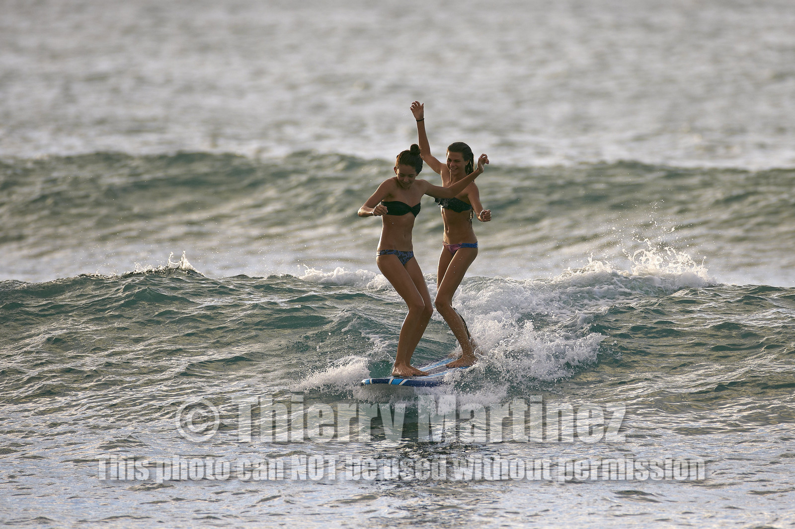 SURF AT SUNSET BEACH (North Shore - Oahu Island - Hawaii-USA)