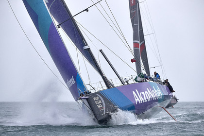 THM-17_062560_team AkzoNobel