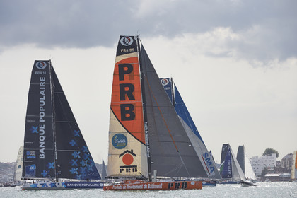 THM-15_64363_FASTNET RACE Start.