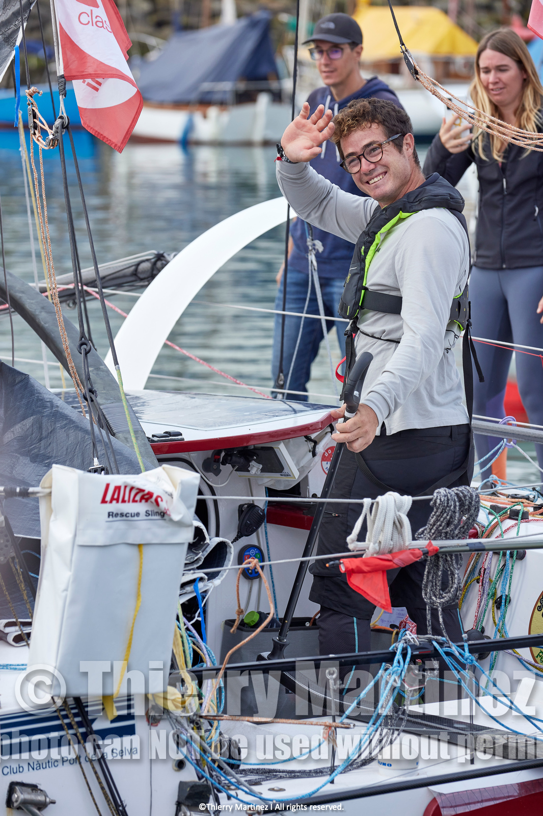 23_21723   © Thierry Martinez. LES SABLES D'OLONNE, 85 - FRANCE 25 septembre 2023.Départ MINI TRANSAT 2023. Départ du Dimanche 24 septembre retardé au Lundi 25 Sept .Les Sables d’Olonne (FRA)    Santa Cruz de la Palma ( Canaries)    St François ( Guadeloupe): 4050 NM.