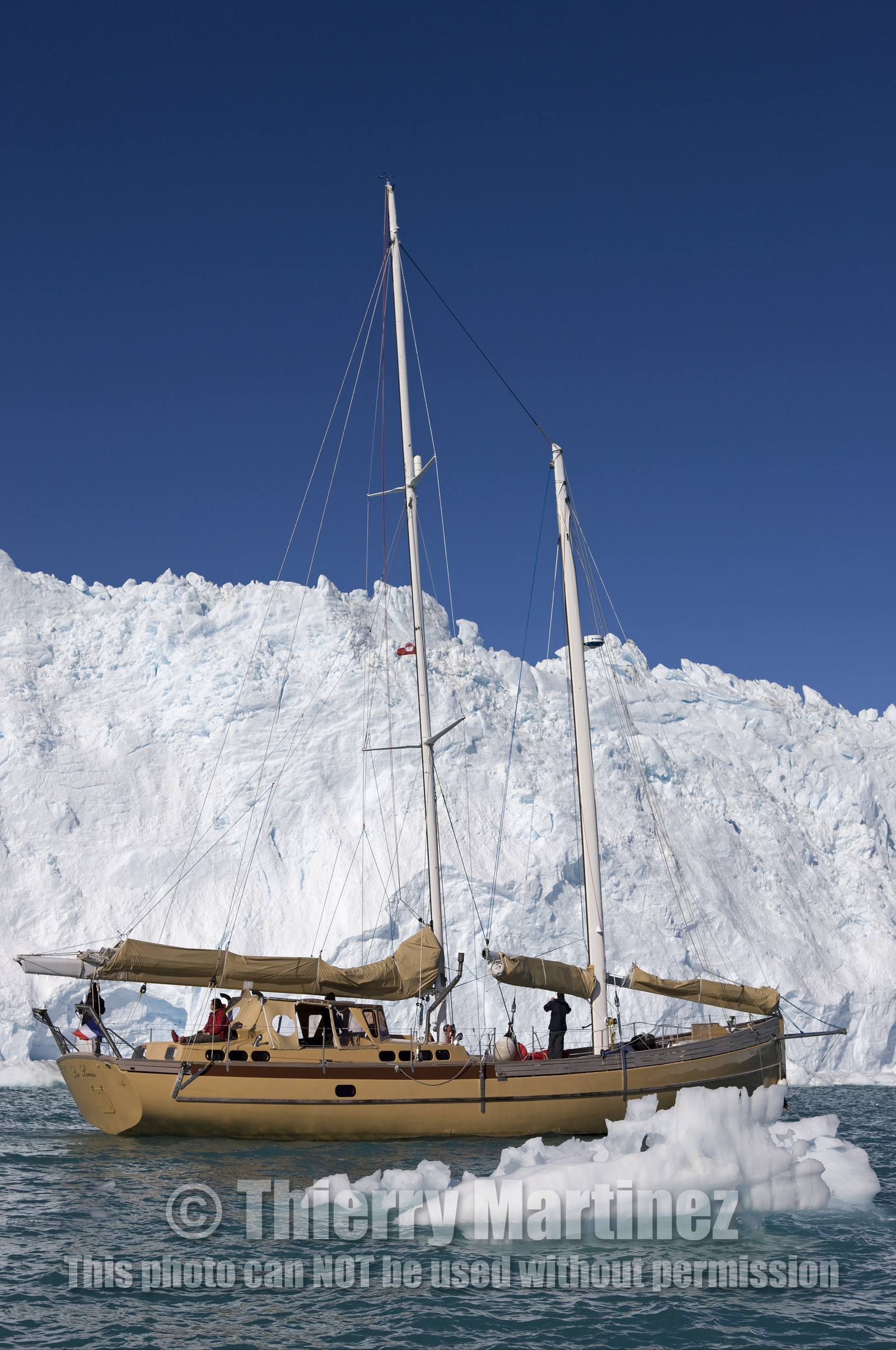 Schooner LA LOUISE sailing on west coast of Greenland.