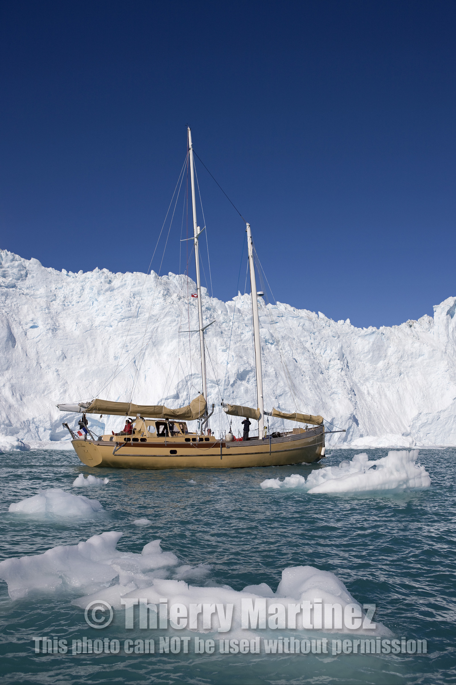 Schooner LA LOUISE sailing on west coast of Greenland.