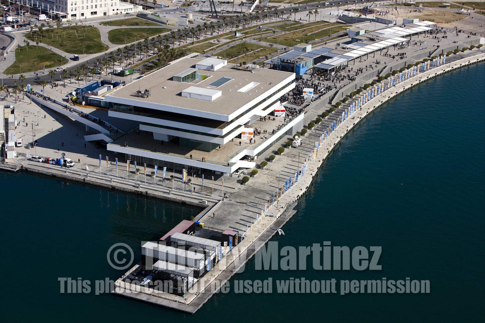 33rd  AMERICA'S CUP Valencia Spain, February 2010 - Defender:  ALINGHI (ALINGHI 5) vs Challenger : BMW Oracle Racing (USA 17)