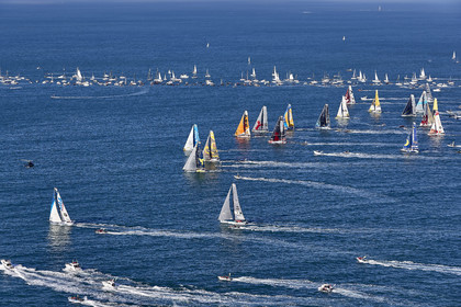 THM-16_82043_VendeeGlobeStart